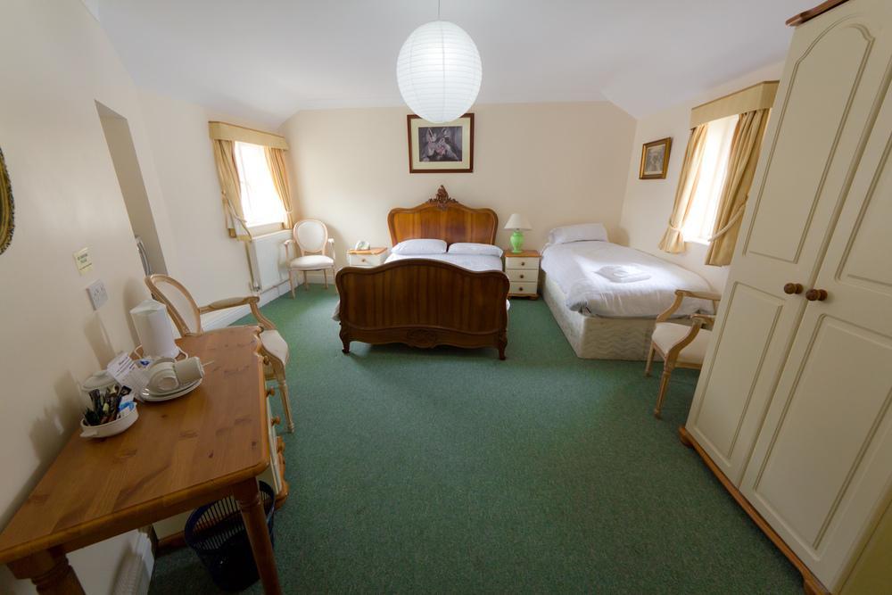The White Hart Hotel Hayle Room photo