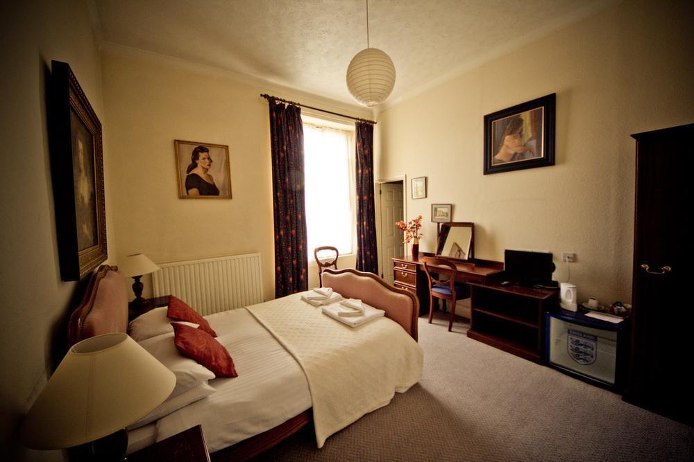 The White Hart Hotel Hayle Room photo